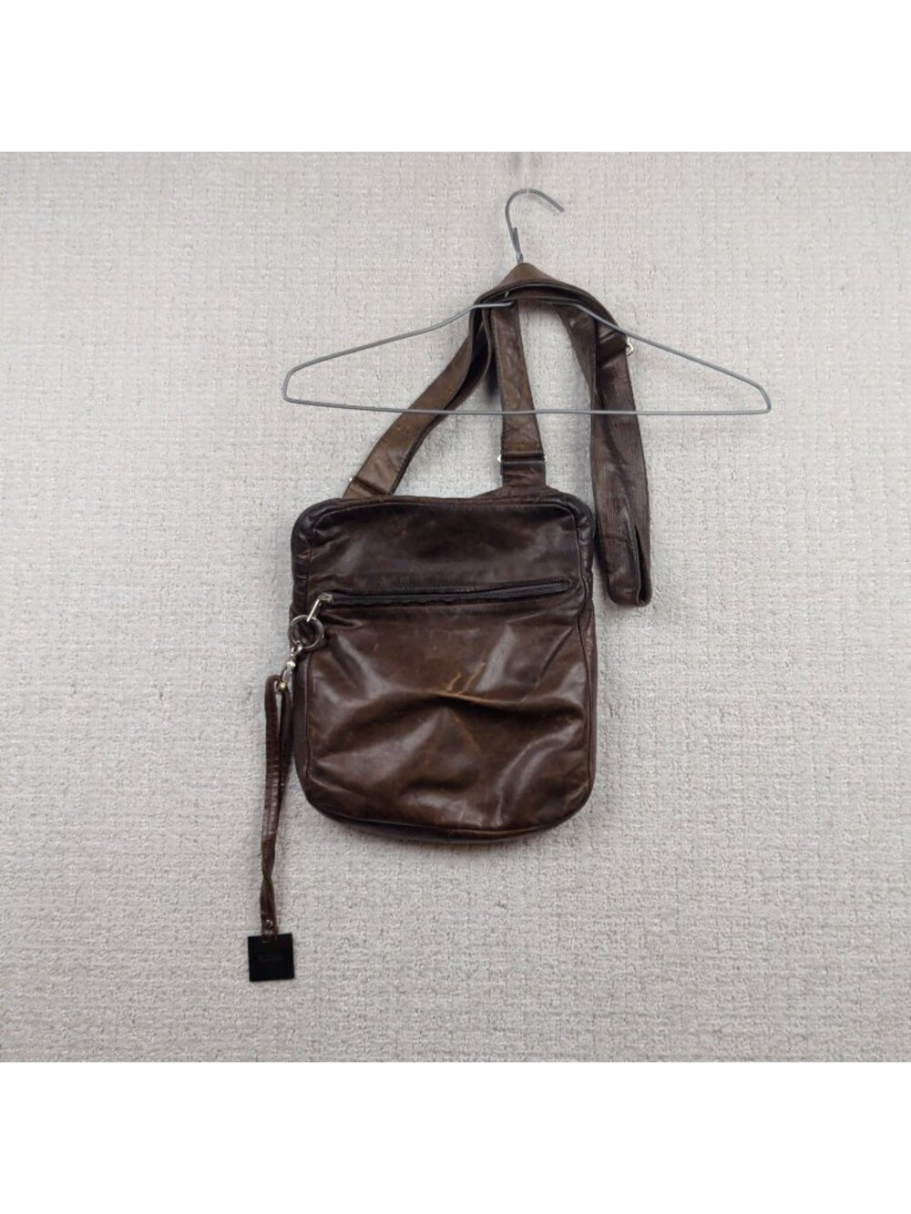 Rudsak Brown Tan Distressed Leather Crossbody Messenger Bag Strap Retro Read